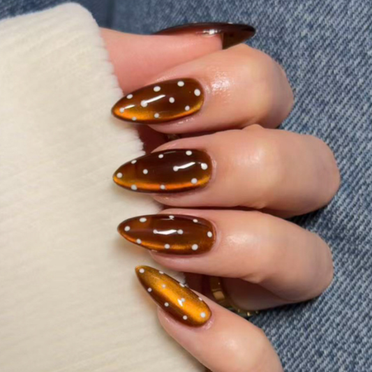 Toffee Cat Eye Nails